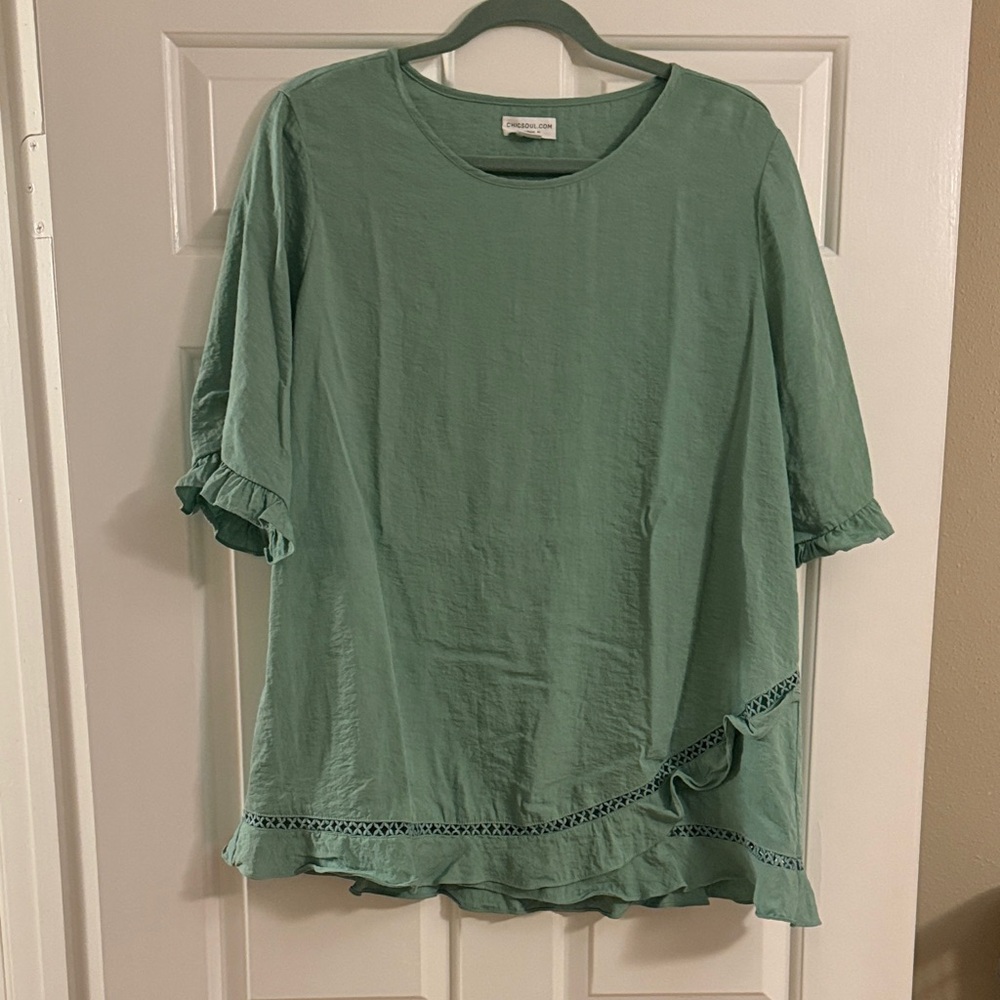 Chic Soul Sage Green Tunic with Lace Detail